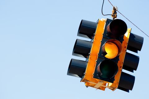 Trafik signal för gult ljus 